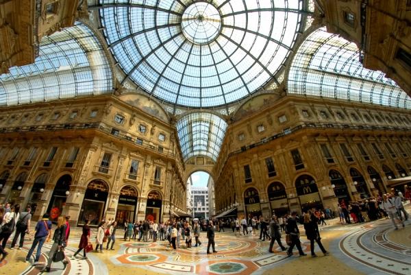 CARLO 
 CRACCO APRE IN GALLERIA VITTORIO EMANUELE A MILANO
 1200 metri quadri di progetto gastronomico d'autore 2 cc - CARLO 
 CRACCO APRE IN GALLERIA VITTORIO EMANUELE A MILANO
 1200 metri quadri di progetto gastronomico d'autore