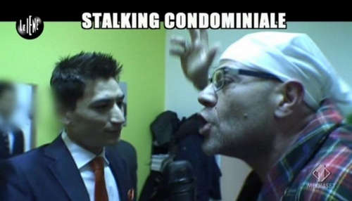 STALKING 
 A VERONA: VICINO DI CASA PERSEGUITA UN INTERO CONDOMINIO PER 
 ANNI 2 st01 - STALKING 
 A VERONA: VICINO DI CASA PERSEGUITA UN INTERO CONDOMINIO PER 
 ANNI