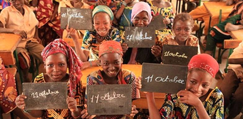 11
OTTOBRE 2015, GIORNATA INTERNAZIONALE DELLE BAMBINE E DELLE
RAGAZZE 2 bdr - 11
OTTOBRE 2015, GIORNATA INTERNAZIONALE DELLE BAMBINE E DELLE
RAGAZZE