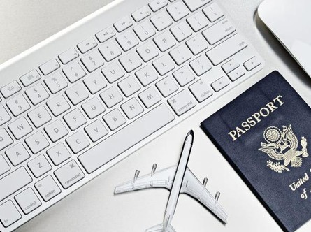 ADDIO 
 ALLE AGENZIE VIAGGI. SEI SETTORI MINACCIATI DALLA TECNOLOGIA 
 E DALLA RIVOLUZIONE DIGITALE 2 aav - ADDIO 
 ALLE AGENZIE VIAGGI. SEI SETTORI MINACCIATI DALLA TECNOLOGIA 
 E DALLA RIVOLUZIONE DIGITALE