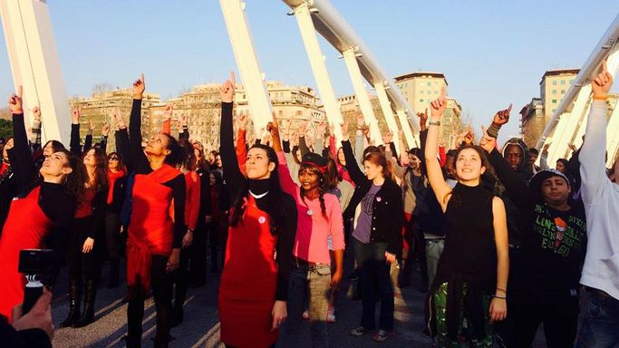 UN 
 MILIARDO DI VOCI CONTRO LA VIOLENZA SULLE DONNE 2 bil - UN 
 MILIARDO DI VOCI CONTRO LA VIOLENZA SULLE DONNE