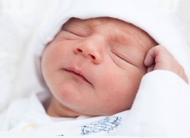 FACCIAMO 
 IL PUNTO -MA NON LA CROCE- SUL COGNOME MATERNO AI FIGLI IN ITALIA