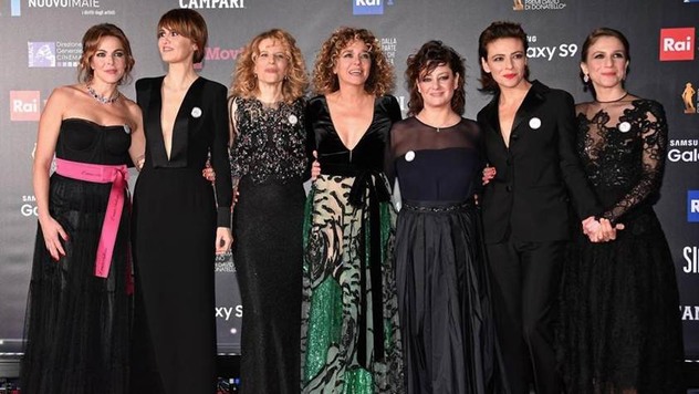 dav - IN  UNA SERATA TUTTA AL FEMMINILE IL DAVID A "AMMORE E MALAVITA"