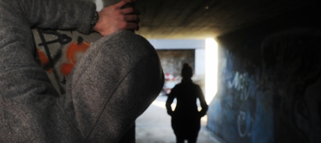 vz1820 - 130  MESSAGGI AL GIORNO VIA SOCIAL, ARRESTATO GIOVANE STALKER