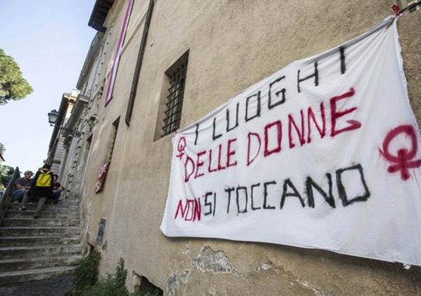 CASA 
 DELLE DONNE, MOZIONE DI SOSTEGNO IN SENATO: "AL VIA RACCOLTE 
 FIRME" 2 cidd - CASA 
 DELLE DONNE, MOZIONE DI SOSTEGNO IN SENATO: "AL VIA RACCOLTE 
 FIRME"