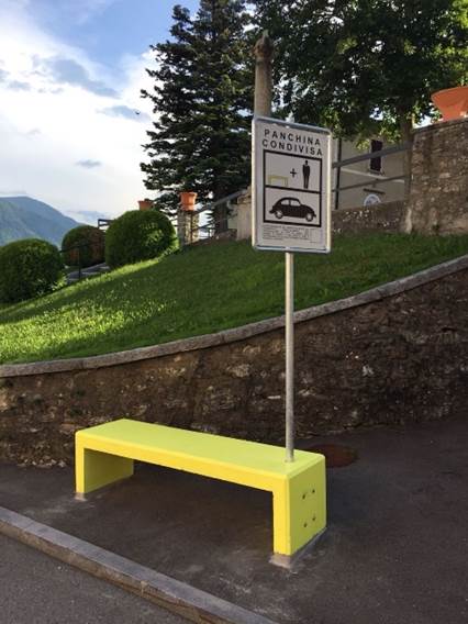 PANCHINE 
 GIALLE PER CHI FA L'AUTOSTOP: L'IDEA DA IMPORTARE DA LUGANO 
 A ROMA 2 lar - PANCHINE 
 GIALLE PER CHI FA L'AUTOSTOP: L'IDEA DA IMPORTARE DA LUGANO 
 A ROMA