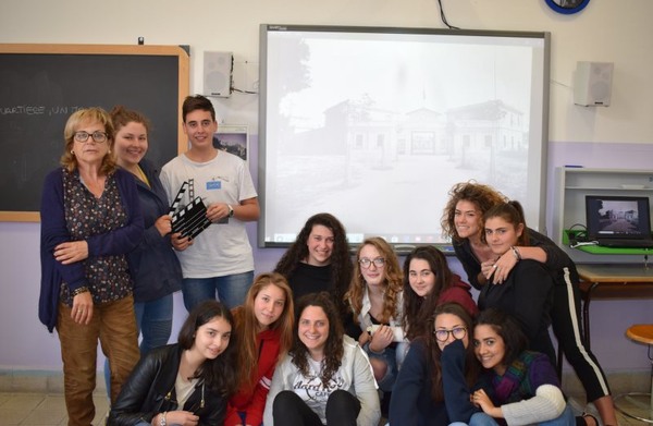 DALLA
FABBRICA AL LICEO VERSO UNA NUOVA VITA VIRTUALE: LA FILANDA
IN AULA 2 fal - DALLA
FABBRICA AL LICEO VERSO UNA NUOVA VITA VIRTUALE: LA FILANDA
IN AULA