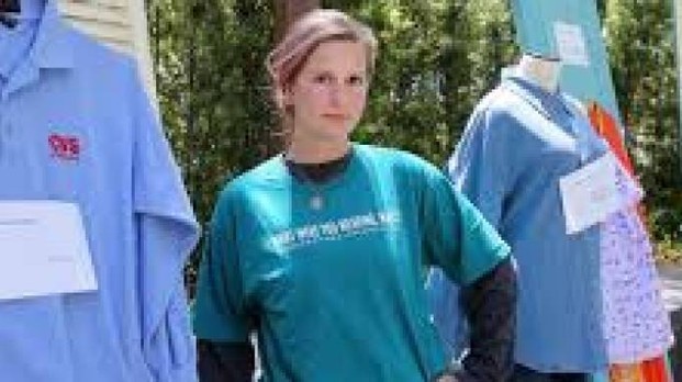 DONNE NEL MIRINO. "COME ERI VESTITA?", MOSTRA ANTIVIOLENZA 2 vz1849 - 
 DONNE NEL MIRINO. "COME ERI VESTITA?", MOSTRA ANTIVIOLENZA