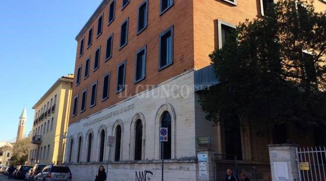 sci - LA  PROTESTA: "SVUOTAMENTO DEI CONSULTORI INACCETTABILE, UN  DANNO PER TUTTE LE DONNE"