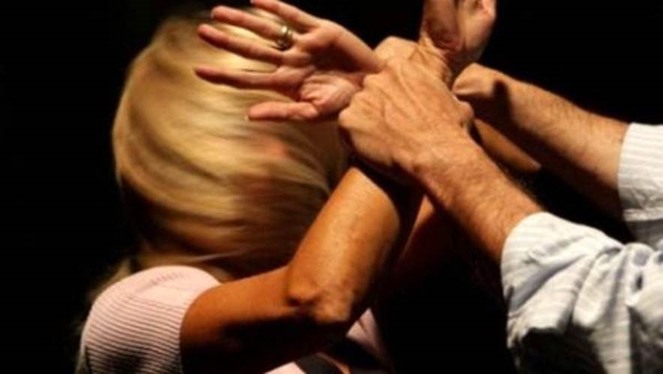 VIOLENZA 
 SULLE DONNE, GIRO DI VITE DELLA REGIONE VENETO: ARRIVA IL PATTO 
 TERRITORIALE PER IL CONTRASTO 2 vz1873 - VIOLENZA 
 SULLE DONNE, GIRO DI VITE DELLA REGIONE VENETO: ARRIVA IL PATTO 
 TERRITORIALE PER IL CONTRASTO