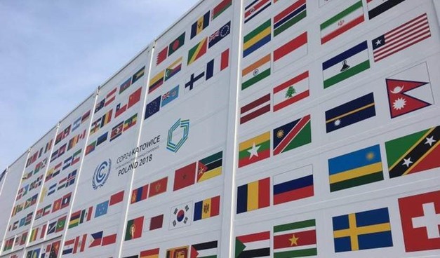 SOS 
 CLIMA: IN POLONIA IL SUMMIT PER TENTARE DI SALVARE IL PIANETA 
 DALLA CATASTROFE 2 sos - SOS 
 CLIMA: IN POLONIA IL SUMMIT PER TENTARE DI SALVARE IL PIANETA 
 DALLA CATASTROFE